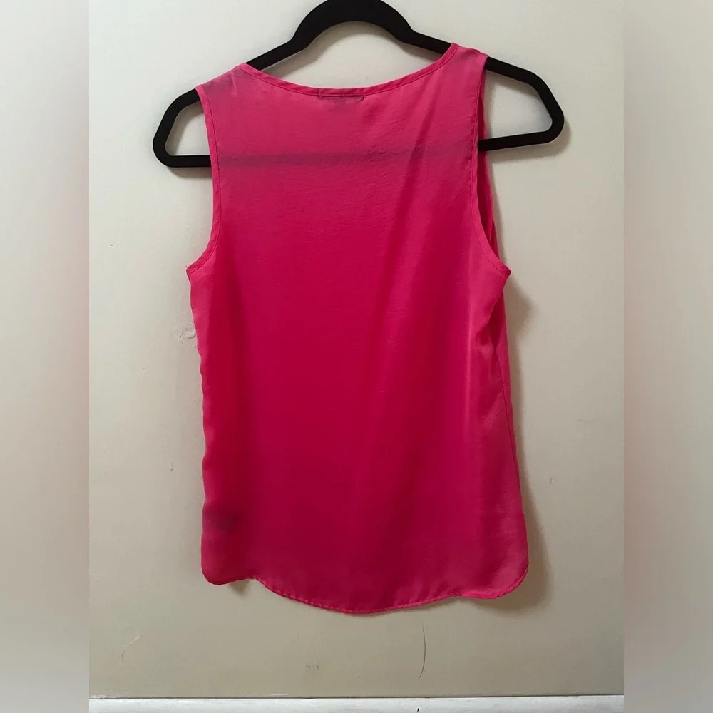 Heartsoul Hot Pink Sleeveless Top- Extra Long in the Back- Small - Picture 2 of 4